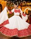Heavy Reyon Febric Vintage Patola Border Chaniyacholi With Fancy Patola Dupatta